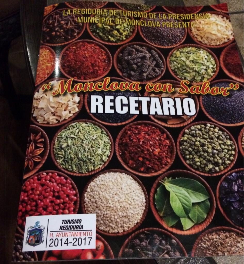 LetyCamposOzuna's tweet photo. @MelchorSanchezC @LetySanchez13 @MauSanchezC Recetario de Regiduria de Turismo "Monclova con Sabor"#Monclova http://t.co/Bp9w6WyKAv