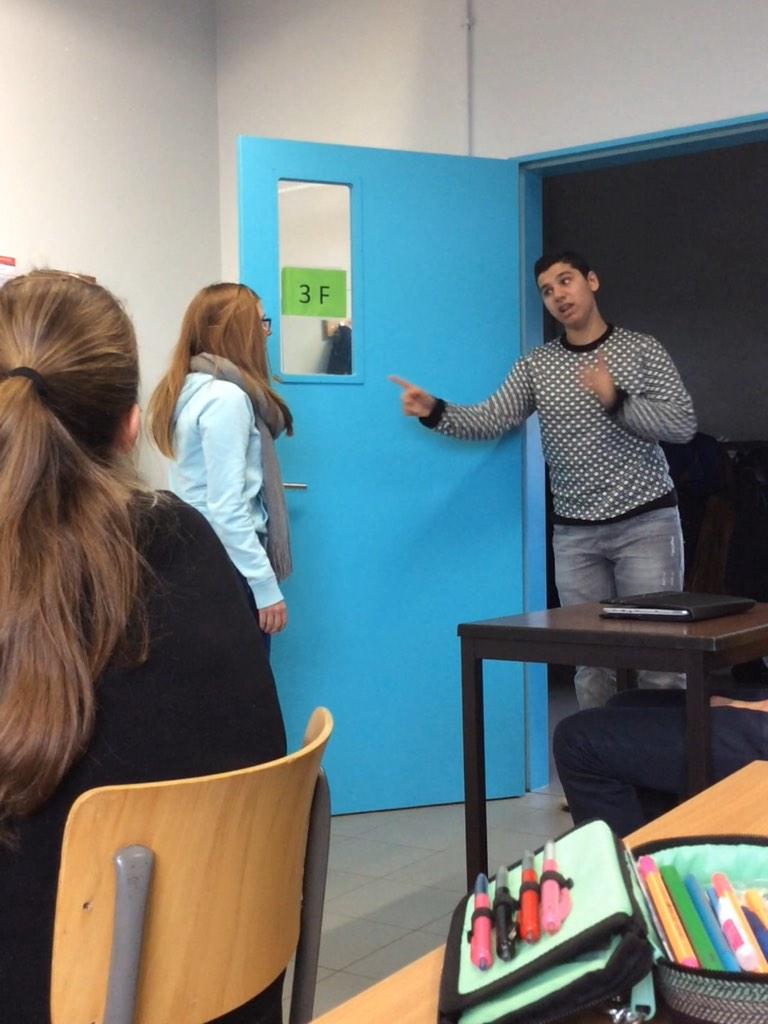 Chadine_amzil's tweet photo. Doing Some speaking exercice!๐๐ @erercebi @shd_teacher #SHDENG3F http://t.co/4jMv0ooUCt