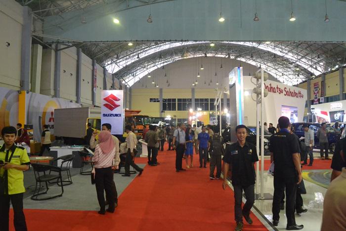Pameran Otomotif Mks tweet media