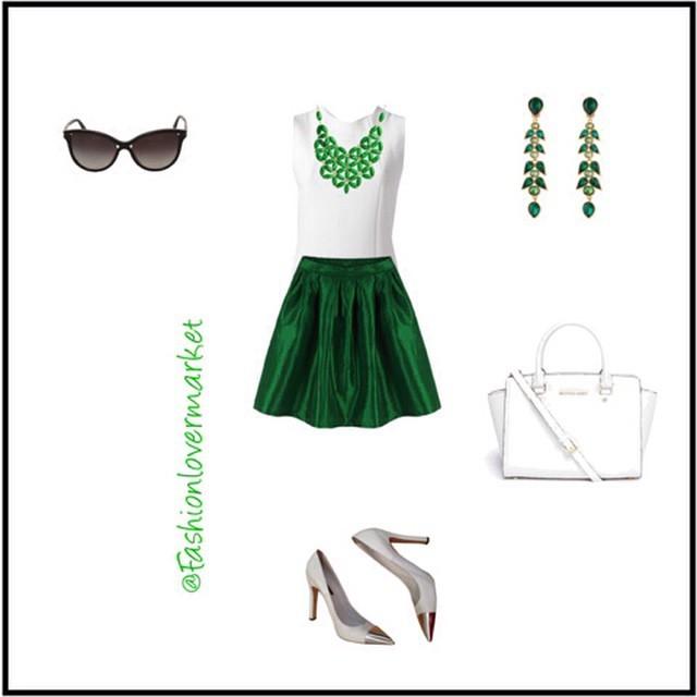 Velez_jenni's tweet image. Mi #outfit hoy 🌷 #victoriaBeckham Top #Chicnova .com Skirt #LouisVuitton #heels  #MichaelKors  Bag #OscardelaRent...