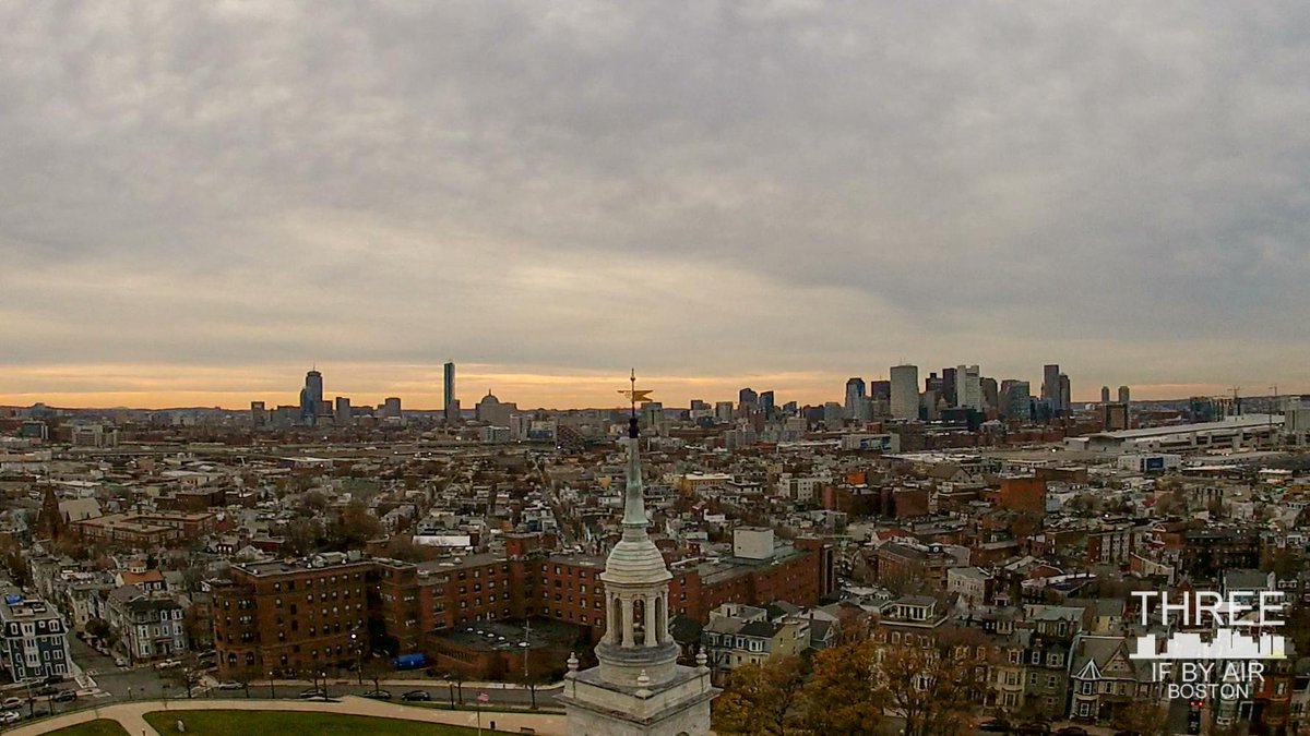 3ifbyairBoston's tweet image. @maureencaught This was #caughtinSouthie yesterday at #DotHeights youtu.be/6-4oMVaRrmc