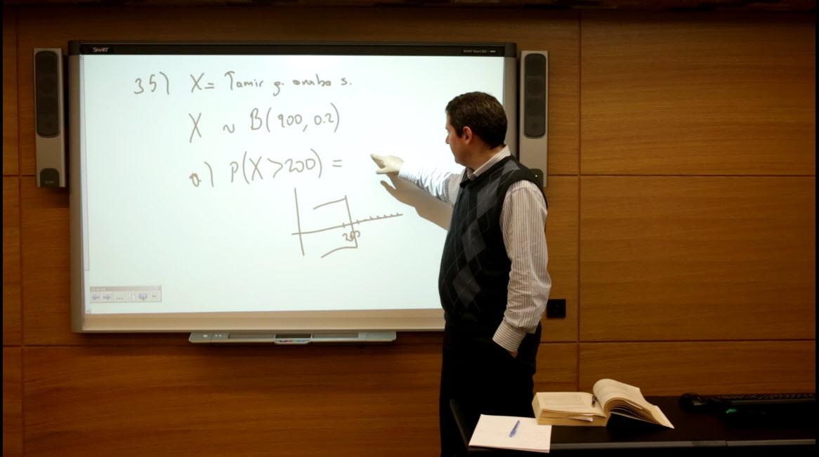 ikuzem's tweet photo. Örgün eğitime destek için çekilen ders anlatım videoları çok yakında İpek Blackboard'da olacak. http://t.co/BZB1cXWKLy
