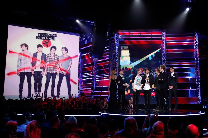Song of the Year: <a href="/5SOS/">5 Seconds of Summer</a> for 'She Looks So Perfect' #ARIAs