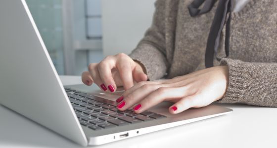 FormacionElPais's tweet photo. ¿Funciona la enseñanza online? http://t.co/IdFp7FXcTu http://t.co/ncuA6CfkKs
