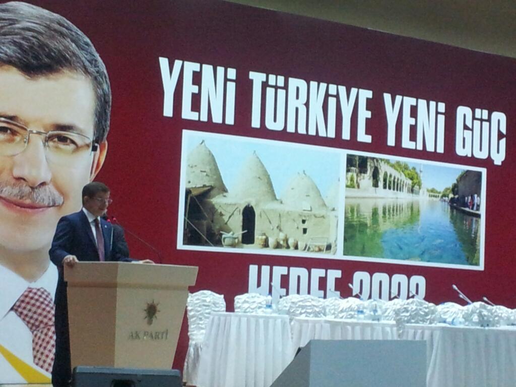 zahir_soganda's tweet photo. Sn Başbakanımızin katılımı ile genişletilmiş il başkanları toplantımiz Urfa'da devam ediyor. Hayırlı olsun http://t.co/ffogOsf79C