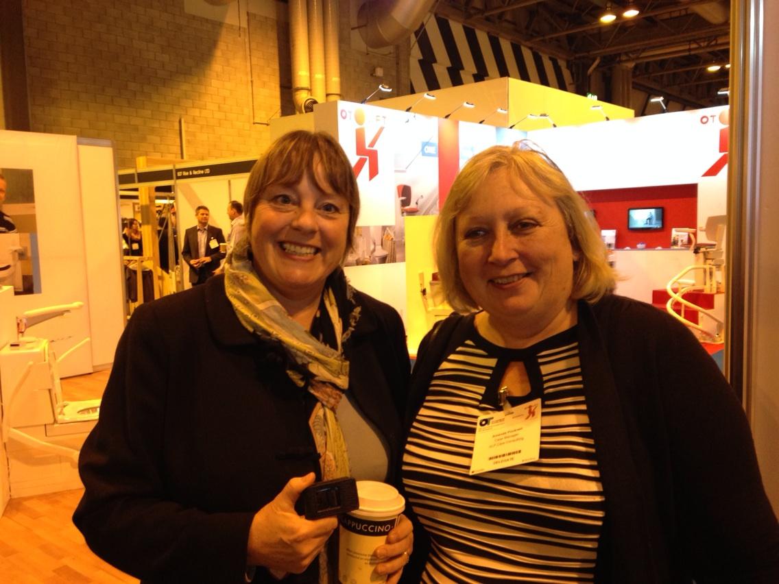 Beriah7's tweet photo. @louisecusack @BAOTCOT just found out we were in girl guides together at 17! Now at #theOTShow #COTstandC42 http://t.co/pIvbnhsaS7