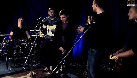 coloursof's tweet photo. You can now watch our concert from the radio studios of LietusFM !!! http://t.co/XdTWnLYB3u #gyvas #lietus http://t.co/MI2whka0yq