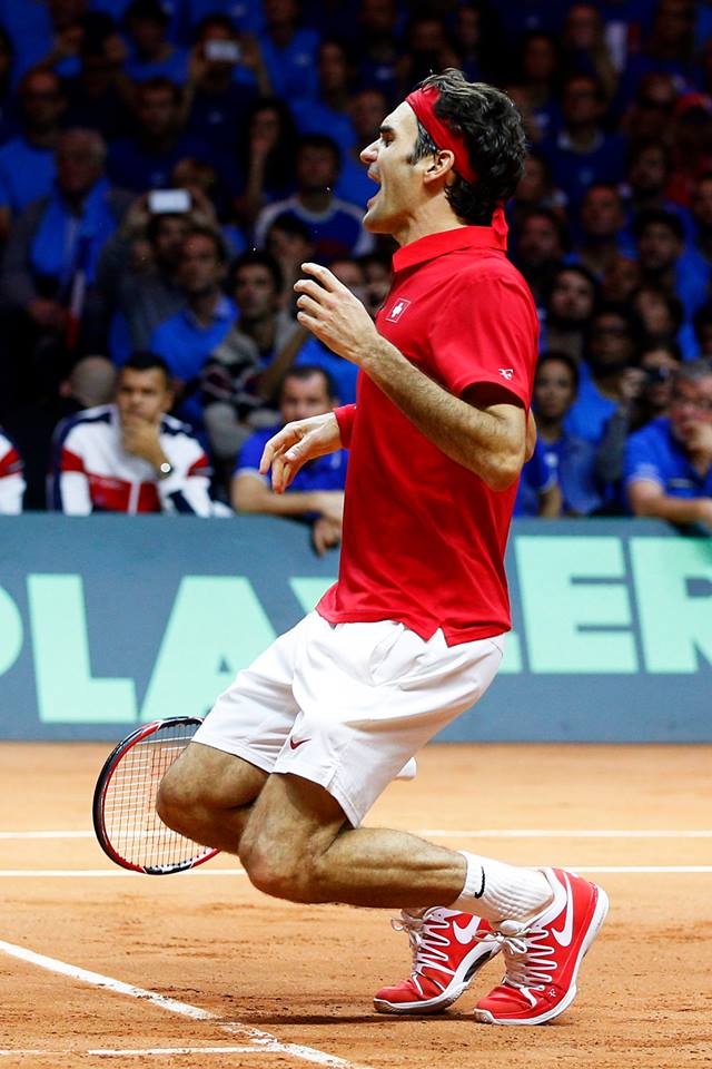 MathildeMatmut's tweet photo. "Plus je le vois jouer plus j'aime le voir jouer et moins certains joueurs m'intéressent " #Federer #Maestro #Icon http://t.co/ShMKzrN0Bm