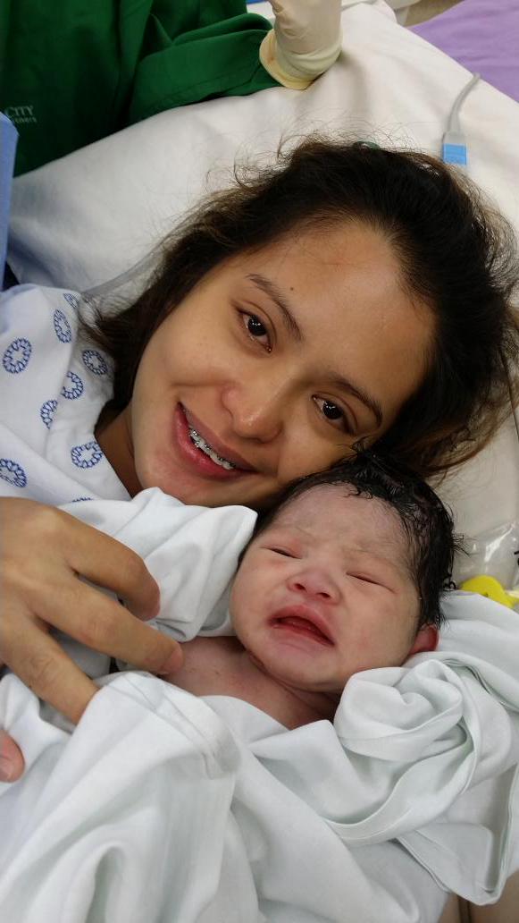 erwinrrobles's tweet photo. I'm proud of you Mahal! I love you both! -Daddy Erwin http://t.co/fUuQLCIPFf
