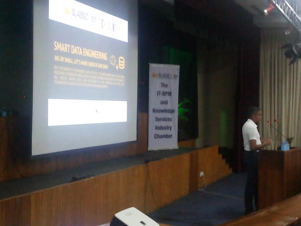 hasithy's tweet photo. #slasscomtechtalks Indaka explaining why  SLASSCOM Technology Forum is in existence http://t.co/zRNdZlc3J5