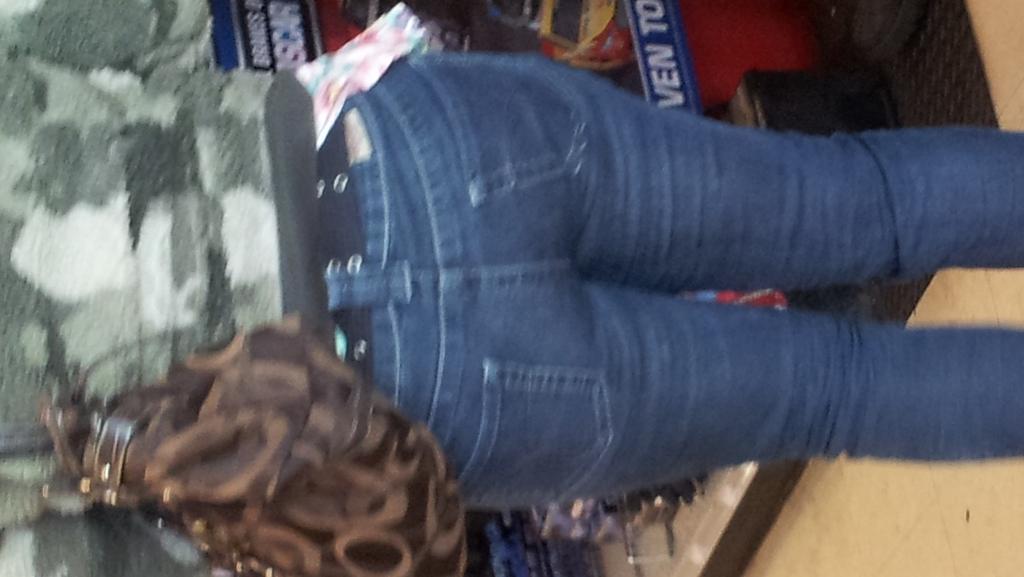 DaOne2369's tweet photo. AutoZone 2 @GanjaCreep69 @creep_it @Rockya2dabone @jason_cashh @Gunfighter22 @1sdchargers @AssesAndJeans @creep_daddy http://t.co/mznXvRitYj