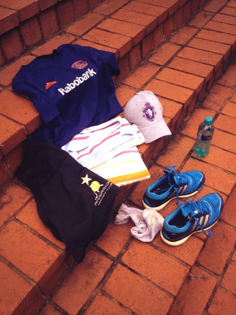 Taine_Paton's tweet image. Good to be back home. Went for a light jog on the streets of Dbn to get rid of these "Kankles" ... #flyingproblems