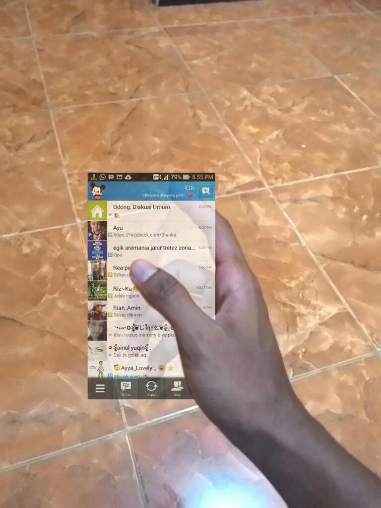 K0MPR4NG's tweet photo. 😁gak ada PC Hp pun jadi #komprank http://t.co/8hpZyjjpdq