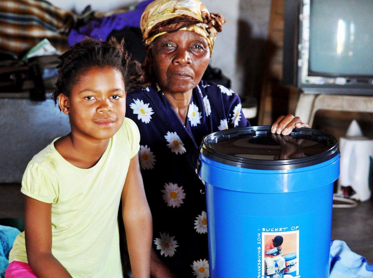 gfc_za's tweet photo. 2049: The number to date of #BucketsofHope you have brought back for distribution to families like these. Thank you! http://t.co/r3ioWK7ZYp