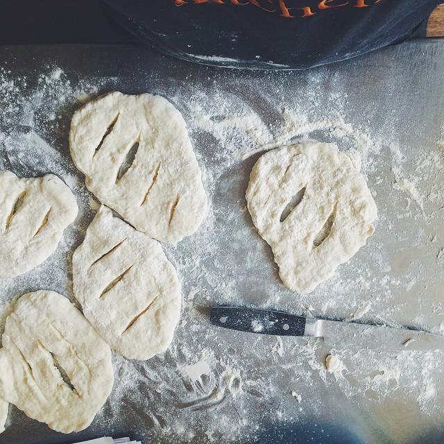 ironchefshellie's tweet image. Cos I'm an #instajunkie last shot for the day; making the flat breads for lunch using @j... ift.tt/1vlkrrE
