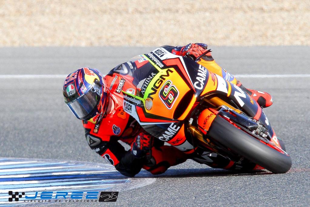 JoseMarii_26's tweet photo. @stefanbradl en los tests de Jerez! #Gas6 http://t.co/VQRoYUqCIM