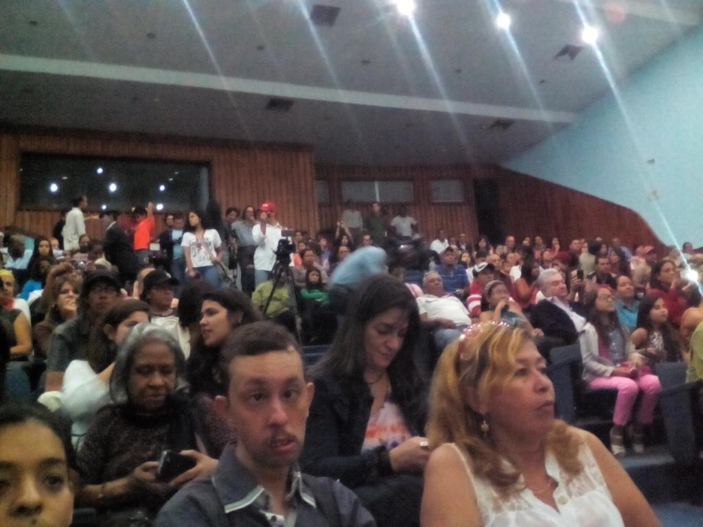 carabobocultura's tweet photo. inaugurado en Carabobo la gran fiesta del cine @FestiAraca villa olimpica . asiste. @Lossadacnac @MuseoCultura http://t.co/4XlE2ul2g6