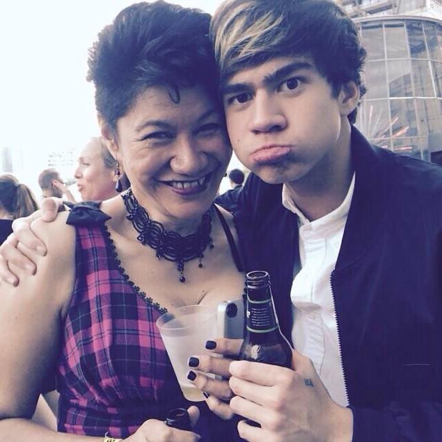 5SOS_BE_'s tweet photo. Daaaaawh this is precious
#5SOSMums http://t.co/ExdGGYDKbP