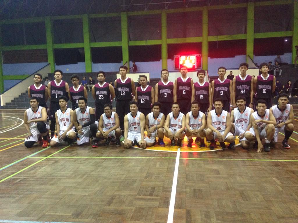 Ayooo semuanya pada merapat ke Gymnaisium sekarang