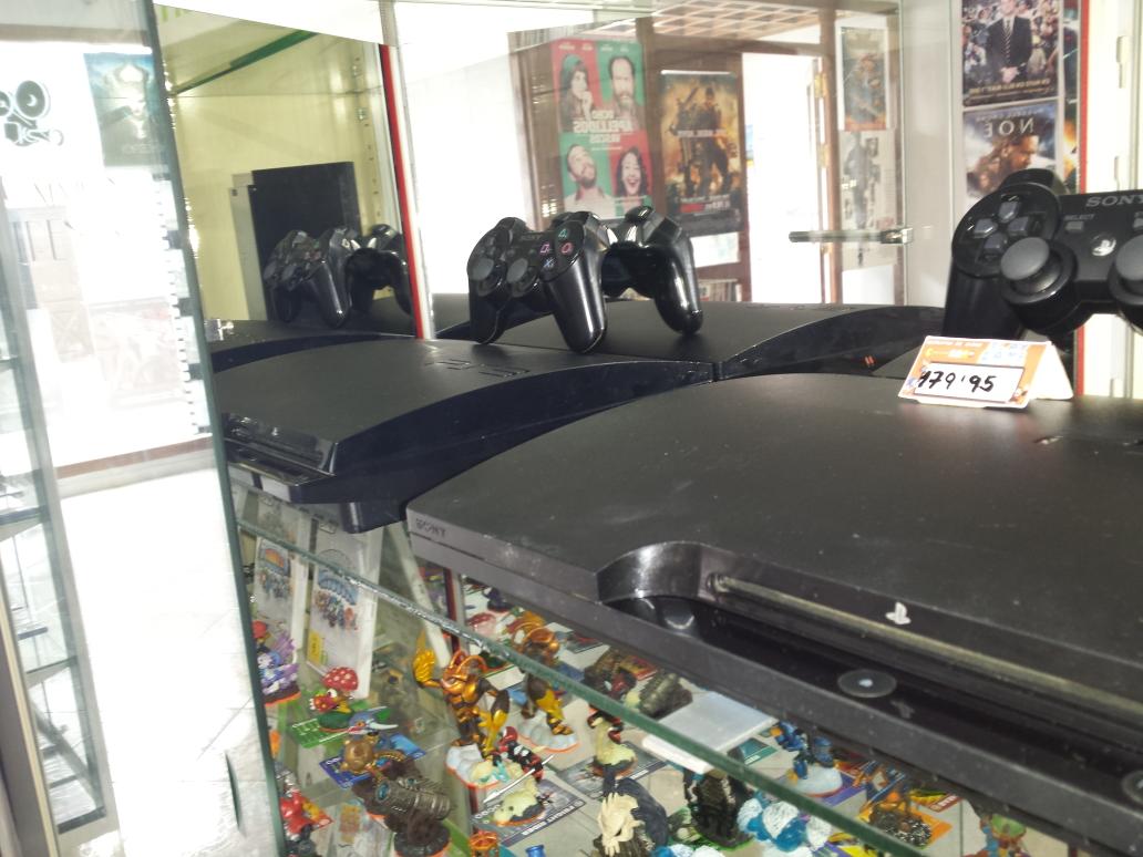 PlayGameOsuna's tweet photo. Reserva tu Playstation 3 desde 179,95 con mando y juego incluido. Ven e infórmate de como puedes pagarla.A q esperas? http://t.co/8ymtyKOM91