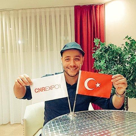 mustafaguler_34's tweet photo. Değerli Sanatçı @MaherZain konserinde, Uluslararası 15.MUSIAD Fuarindayiz. #worldischangeable http://t.co/AdVHgH08ye