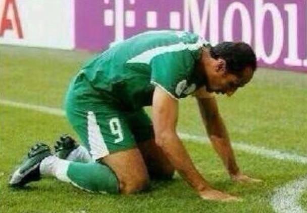 talal_alhalaly's tweet photo. اخر من رفع كاس الخليج بالرياض هو
اخر من أهلنا لكأس العالم واكثر من سجل هو

الكل فاقد رمز "البطولات وا��إنجازات" http://t.co/Fu4SFJDH7I