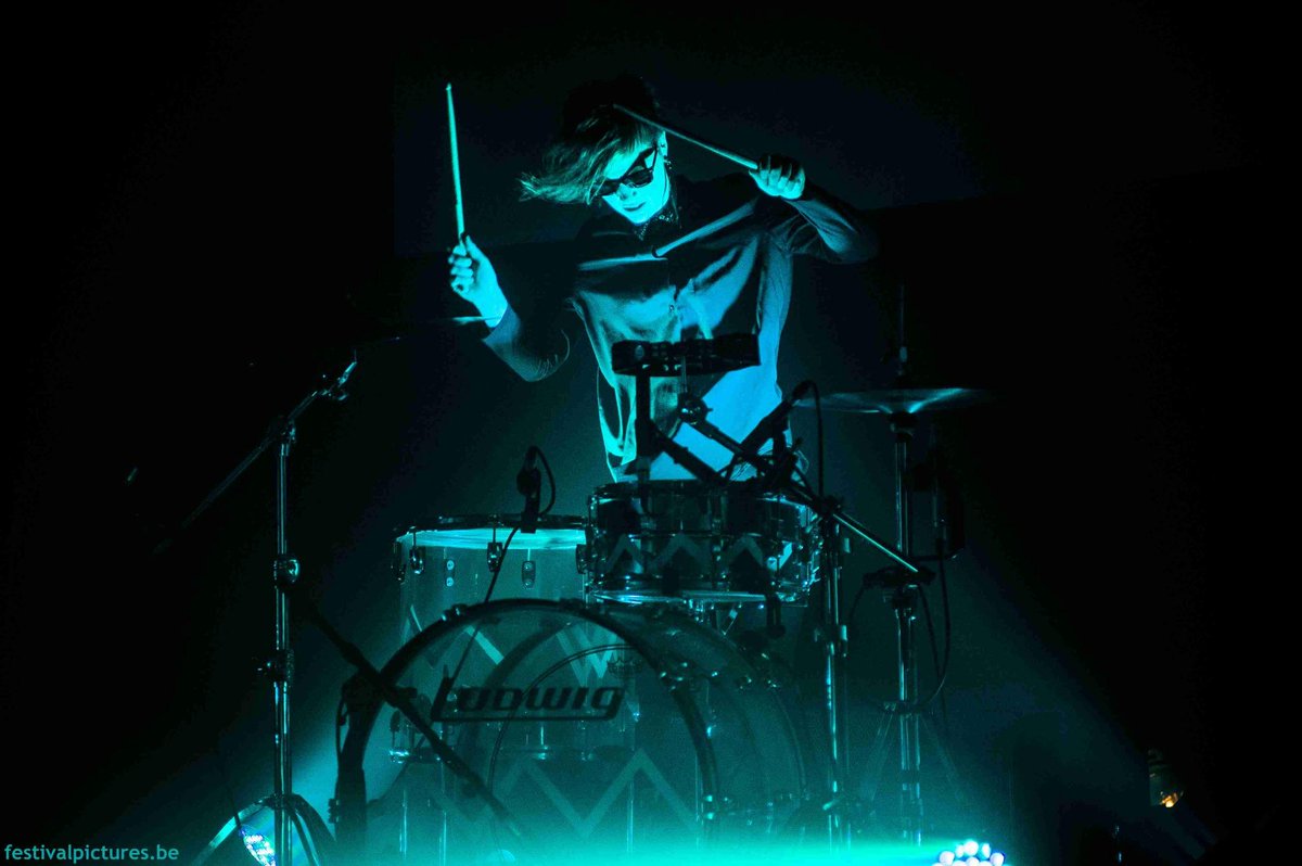 gowowrecords's tweet photo. Jonna Lofgren of @glasvegas undeniably one of the best drummers in the world @LudwigHQ @ZildjianCompany @zildjianuk http://t.co/GG5F6yT9dX