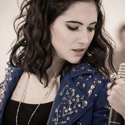 MdsYViolettos's tweet photo. RT LODOVICA COMELLO 

FAV MARTY PETRUCCI http://t.co/3QO7VTpjWS