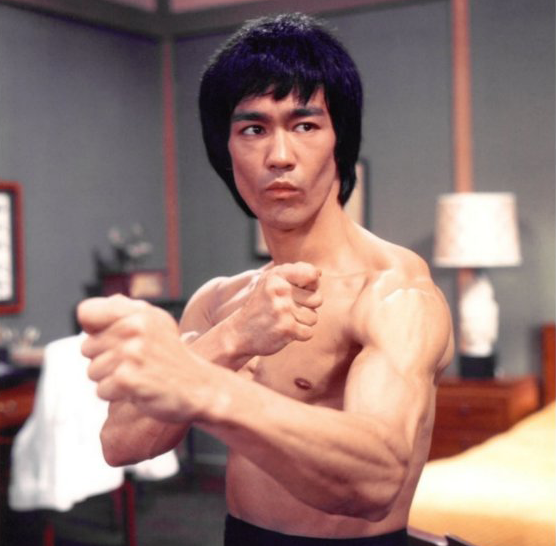 NotableHistory's tweet photo. November 27, 1940 - Bruce Lee a Hong Kong American martial artist and actor is born in San Francisco http://t.co/PDKpt8qYxC