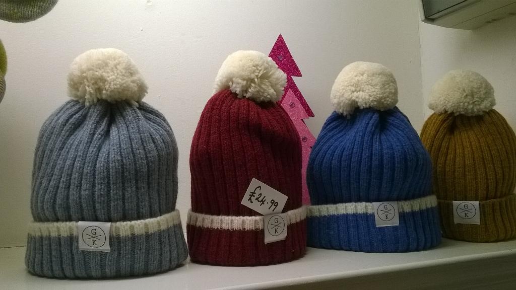 Warm hats &amp; snoods...