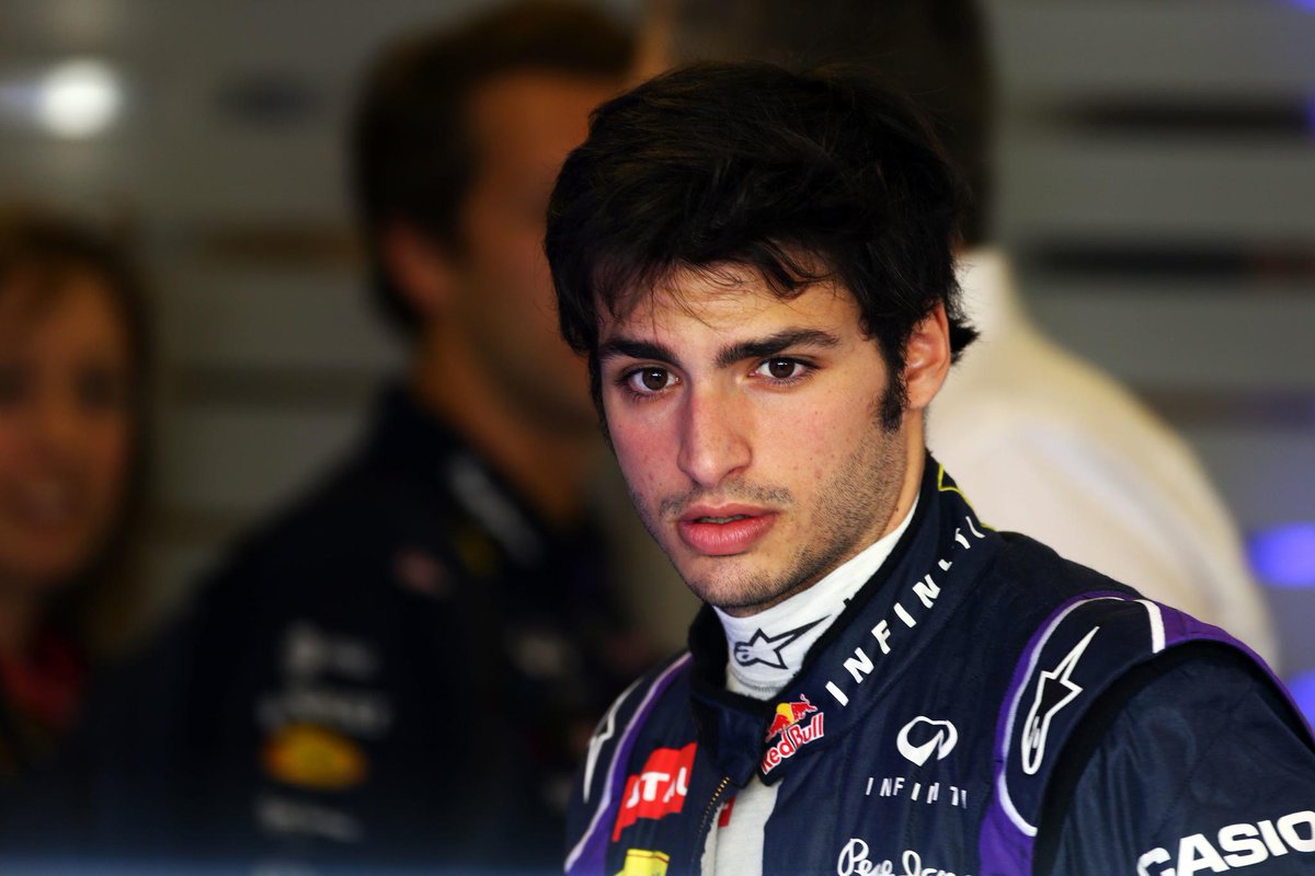 RenaultSeries's tweet photo. [News] @carlosainz stands out during #F1 testing at #AbuDhabi
http://t.co/M72BZKWhdf http://t.co/TBxHZubbuu