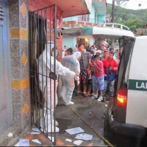 Asesinosicopata's tweet photo. La que ha liado el rixall!! #SoloLio http://t.co/WyTw86o1UJ