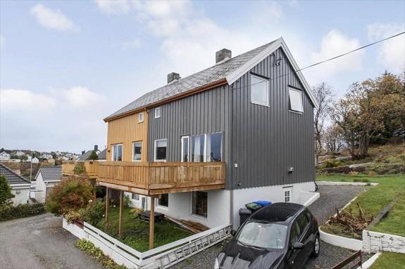 ufmegling's tweet photo. Vertikaldelt tomannsbolig m/nyere bad, ny veranda og fin beliggenhet i #kristiansund http://t.co/CjG407M1P0 http://t.co/Uut4BVlctu