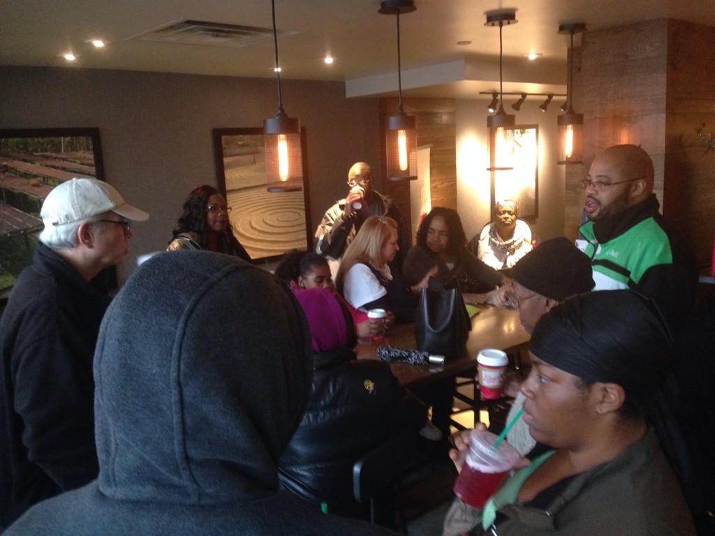 ZachForRespect's tweet image. #WalmartStrikers