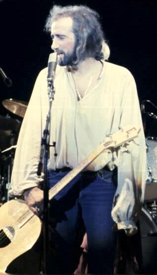 Happy Birthday to John McVie, hes a legend not only in his mind 