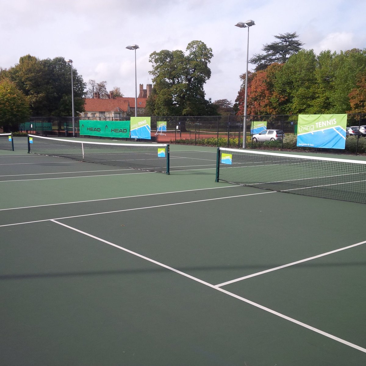 LivingTennis tweet picture
