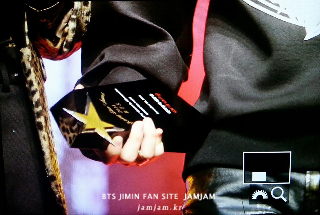 parkjamjam_kr's tweet photo. 141126 #JIMIN http://t.co/6KYjjoWgdu