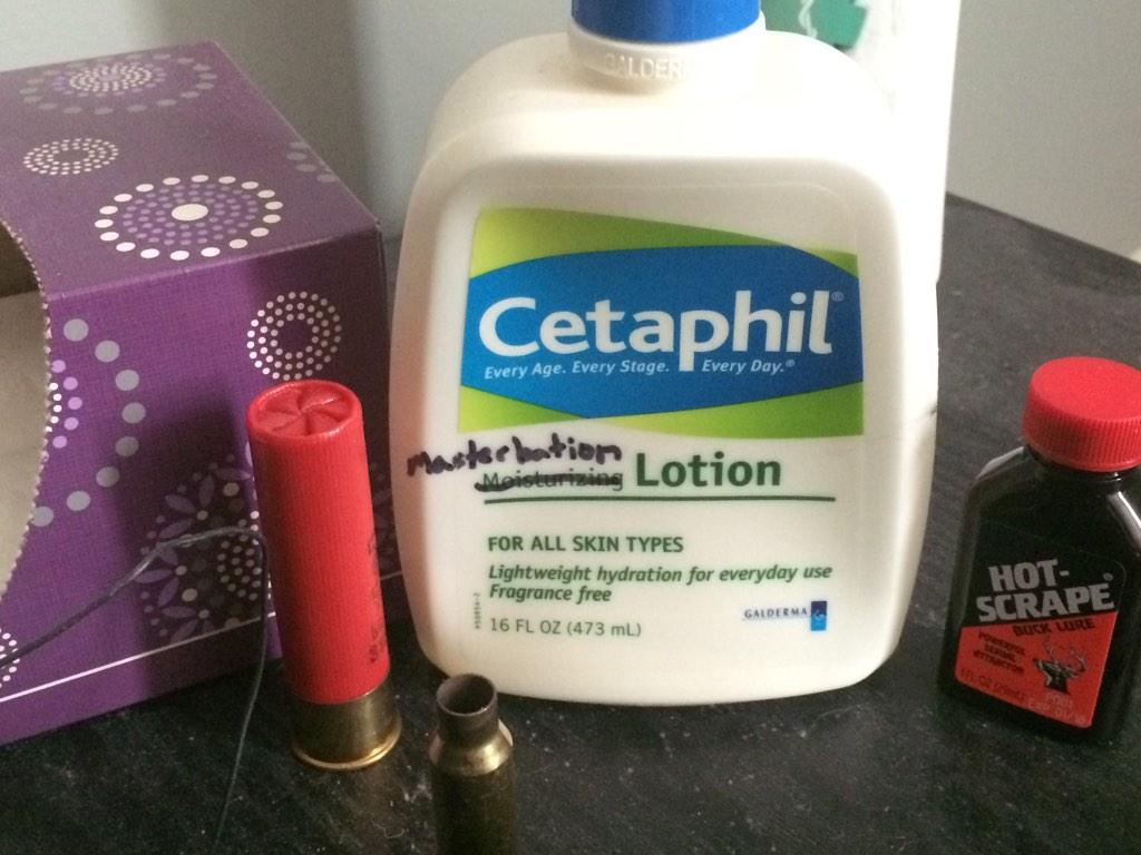 ShitFrazierSays's tweet photo. Nightstand essentials #ItsMatingSeason #GetATag http://t.co/Z783wf1PWz