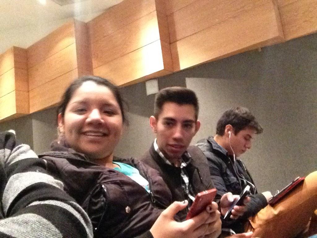 DavoRmz's tweet photo. Aqui en Wobi... Ah no verdad? @_alexxz_ @antoniioflores_ #xpresionral http://t.co/MRAesZvEGa