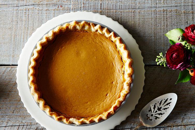 SELFmagazine's tweet photo. Via @cathyhuyghe @Food52 we're loving these #Thanksgiving wine pairings! http://t.co/8d80dcOhjf http://t.co/T821doVH4l