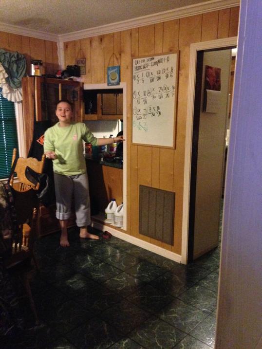 Kristal4UA's tweet image. Outta school for holidays and playing school😂😂 #mynerd