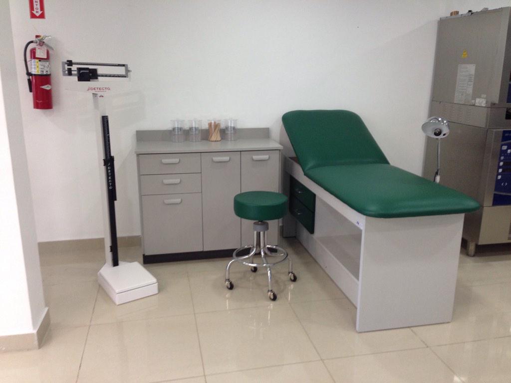 Serviamed's tweet image. Y ven conoce nuestras lineas de equipos para consultorios medicos. Aprovecha Black Friday con un 20% descuento