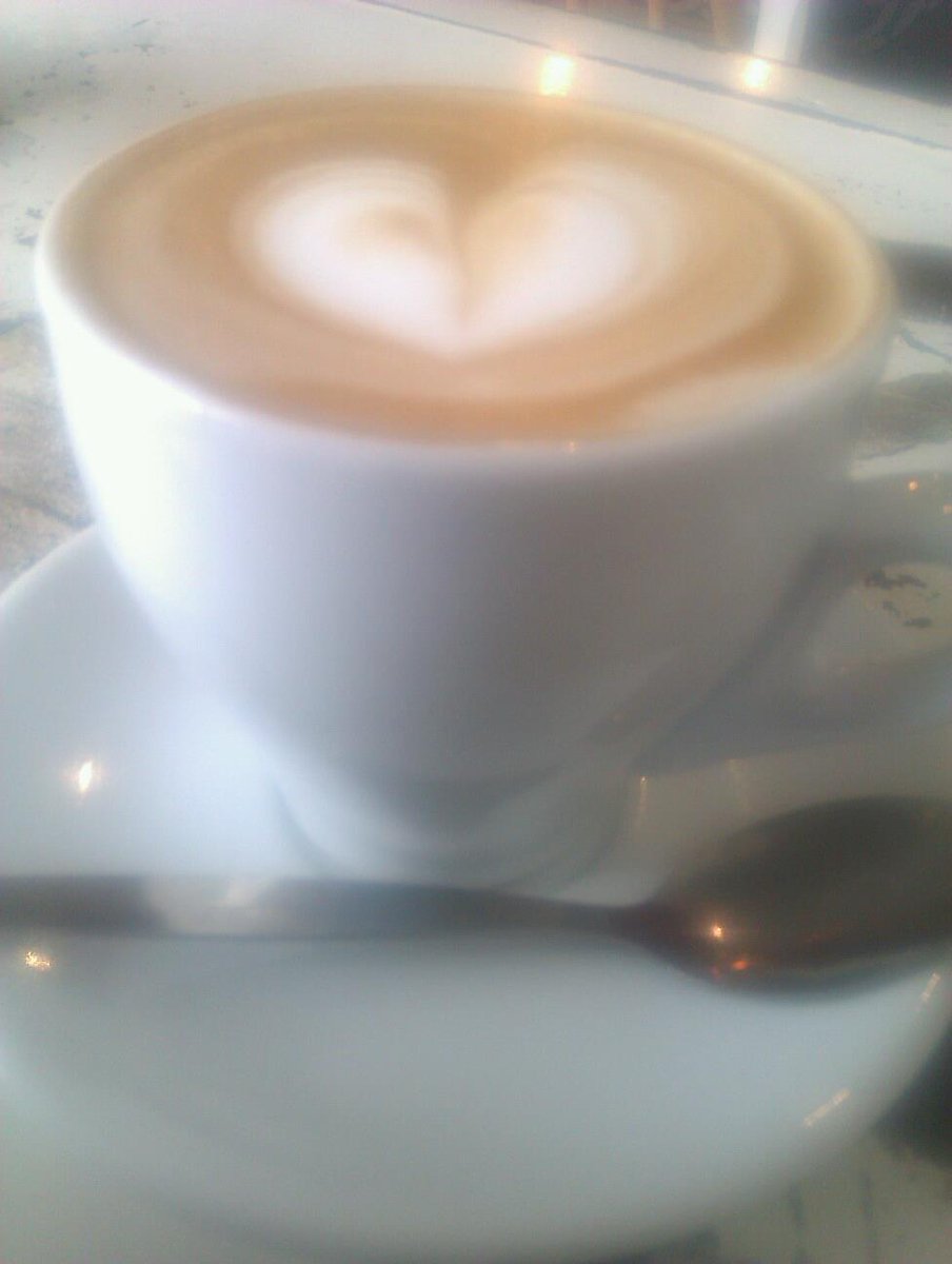 indiechild's tweet photo. @MumsnetTowers @askherfriends #tokenofaffection a heart in my coffee to cheer me up from my fave barista http://t.co/aWfSlBFXXF