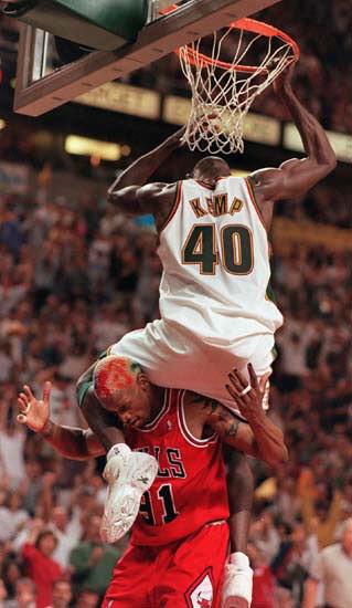 Happy birthday to the Reign Man, Shawn Kemp! 