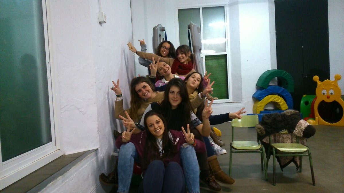 comparsa_ninas's tweet photo. http://t.co/uHezUk9jbL