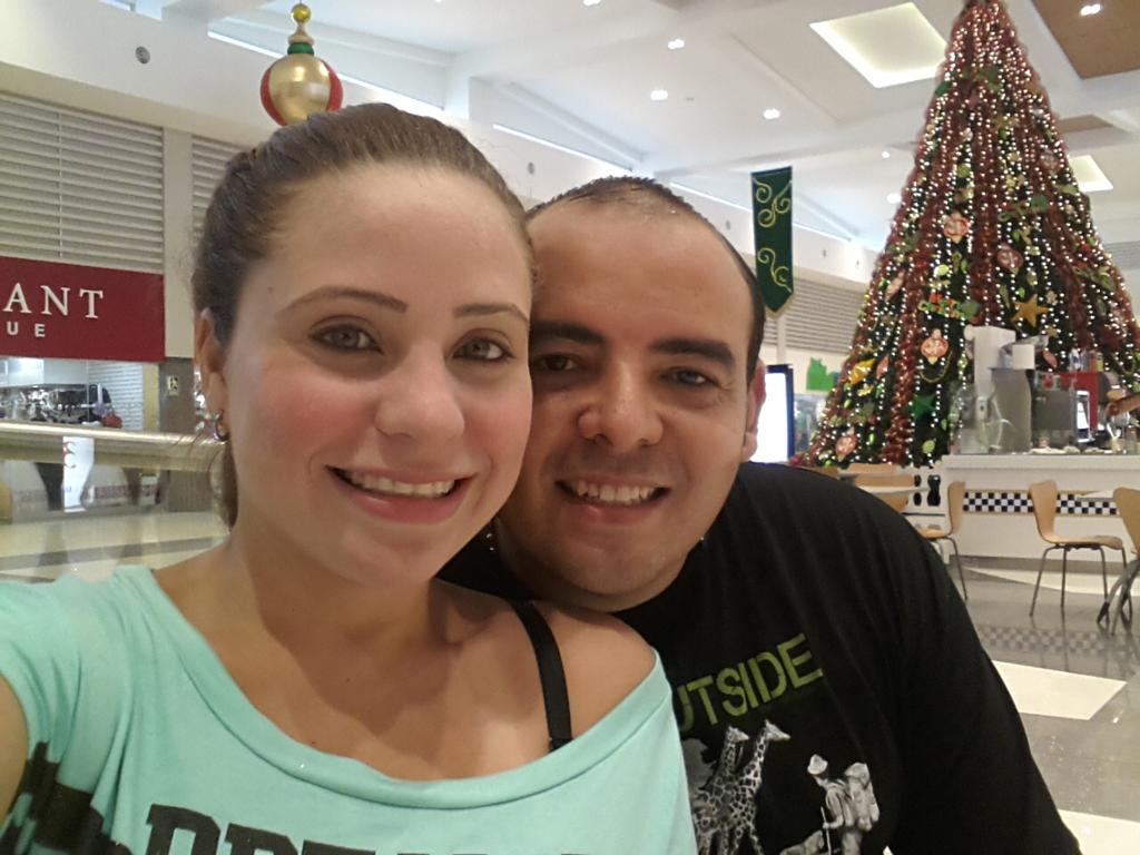 lealrina27's tweet photo. Amor De Mi Vida... L♥VE http://t.co/yND23OzBEd