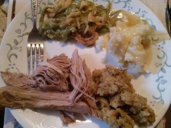 #Foodporn #thanksgivingtradition http://t.co/omVVAYVWfU<a href="/tag/foodporn"class="tags">#Foodporn</a><a href="/tag/thanksgivingtradition"class="tags">#thanksgivingtradition</a>