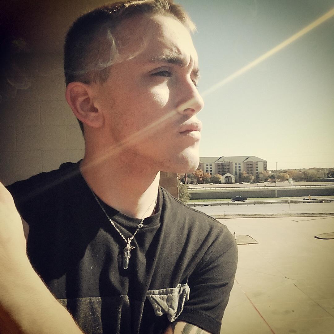 Samhigh172's tweet image. 