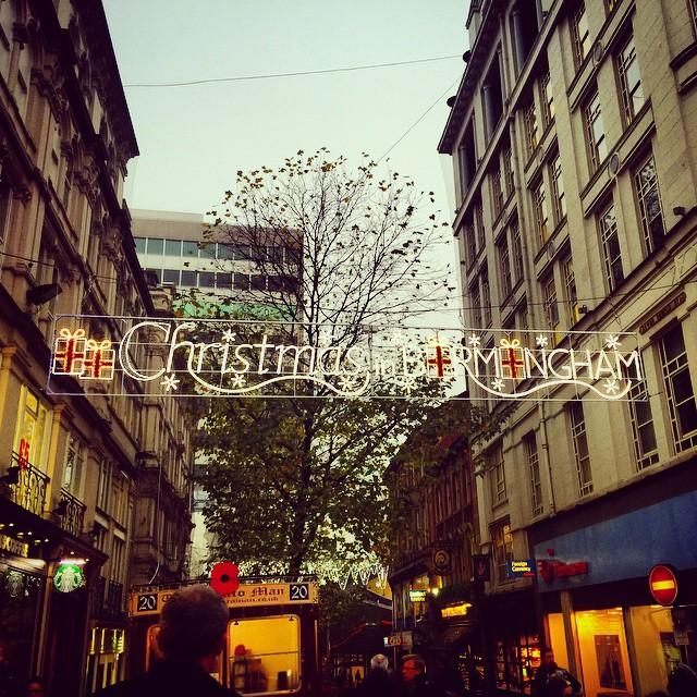 justcatchmedemi's tweet image. jillpowellglam: It&apos;s beginning to feel a lot like Christmas...🎄🎅🎁