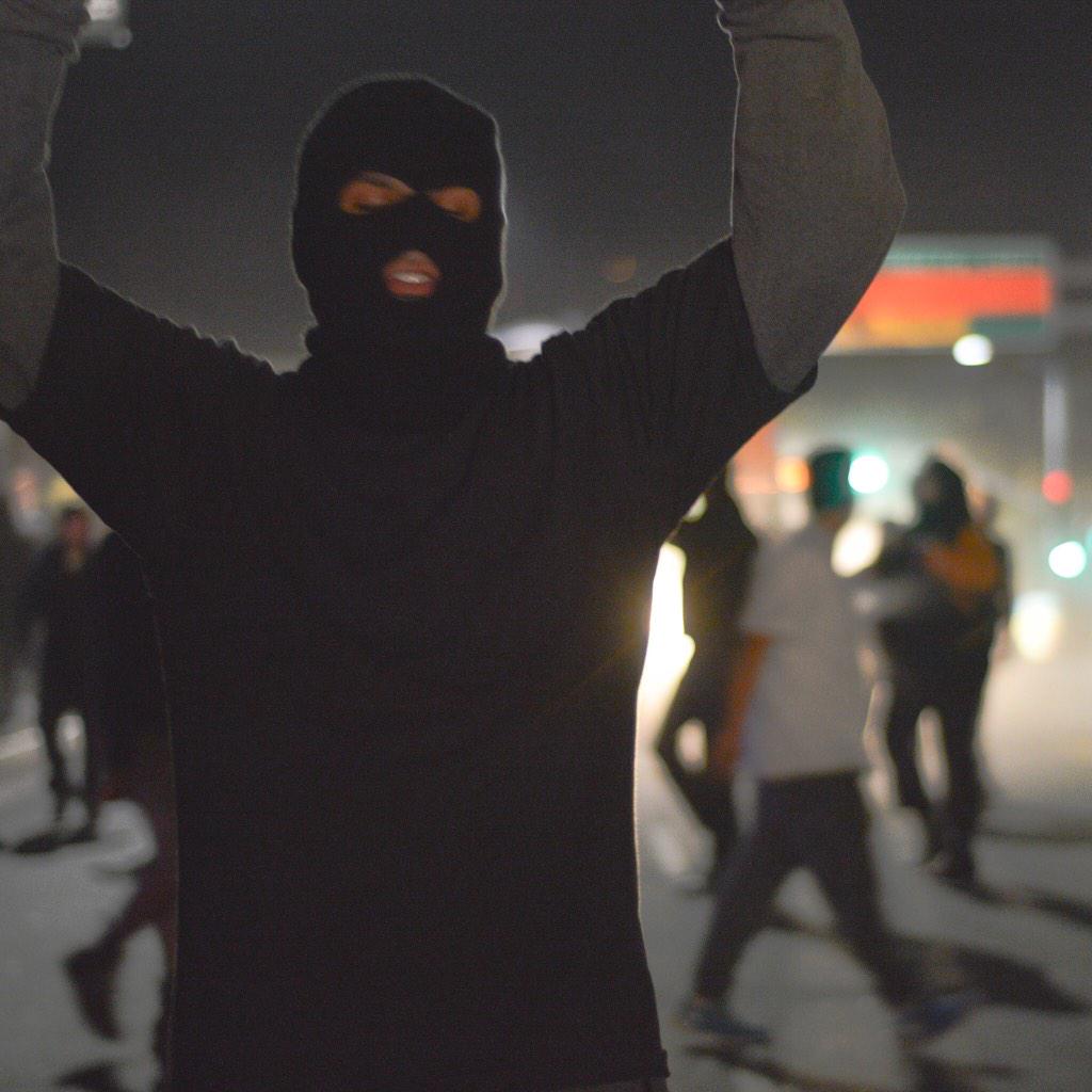 jvdotsls's tweet photo. #FergusonLA #JusticeForMikeBrown http://t.co/qF8GyYl7Lb